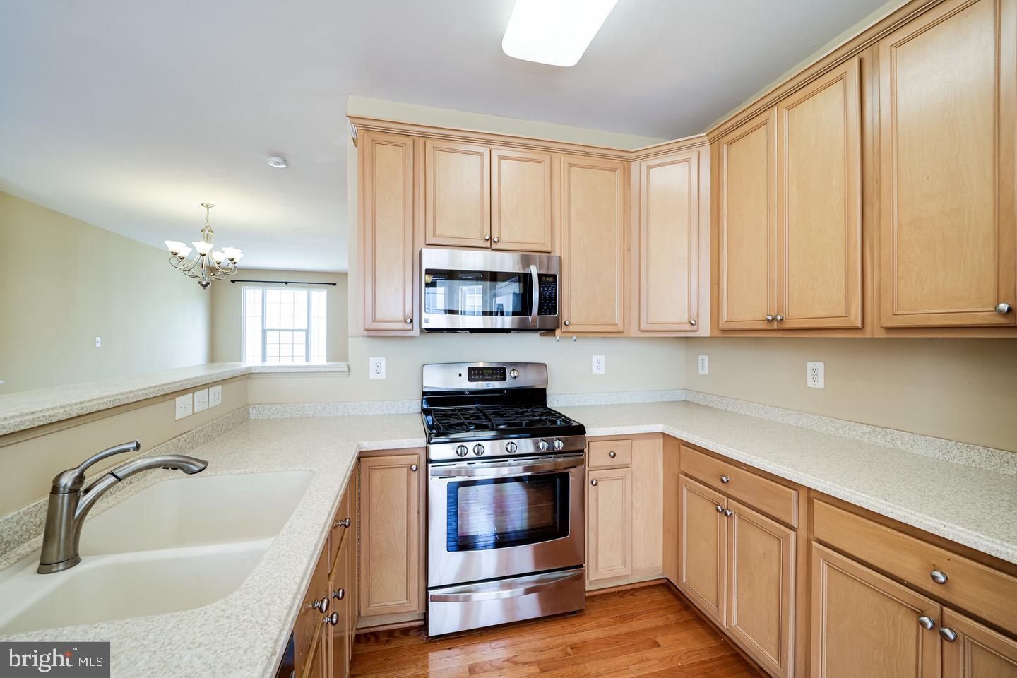 2337 Huntington Station COURT