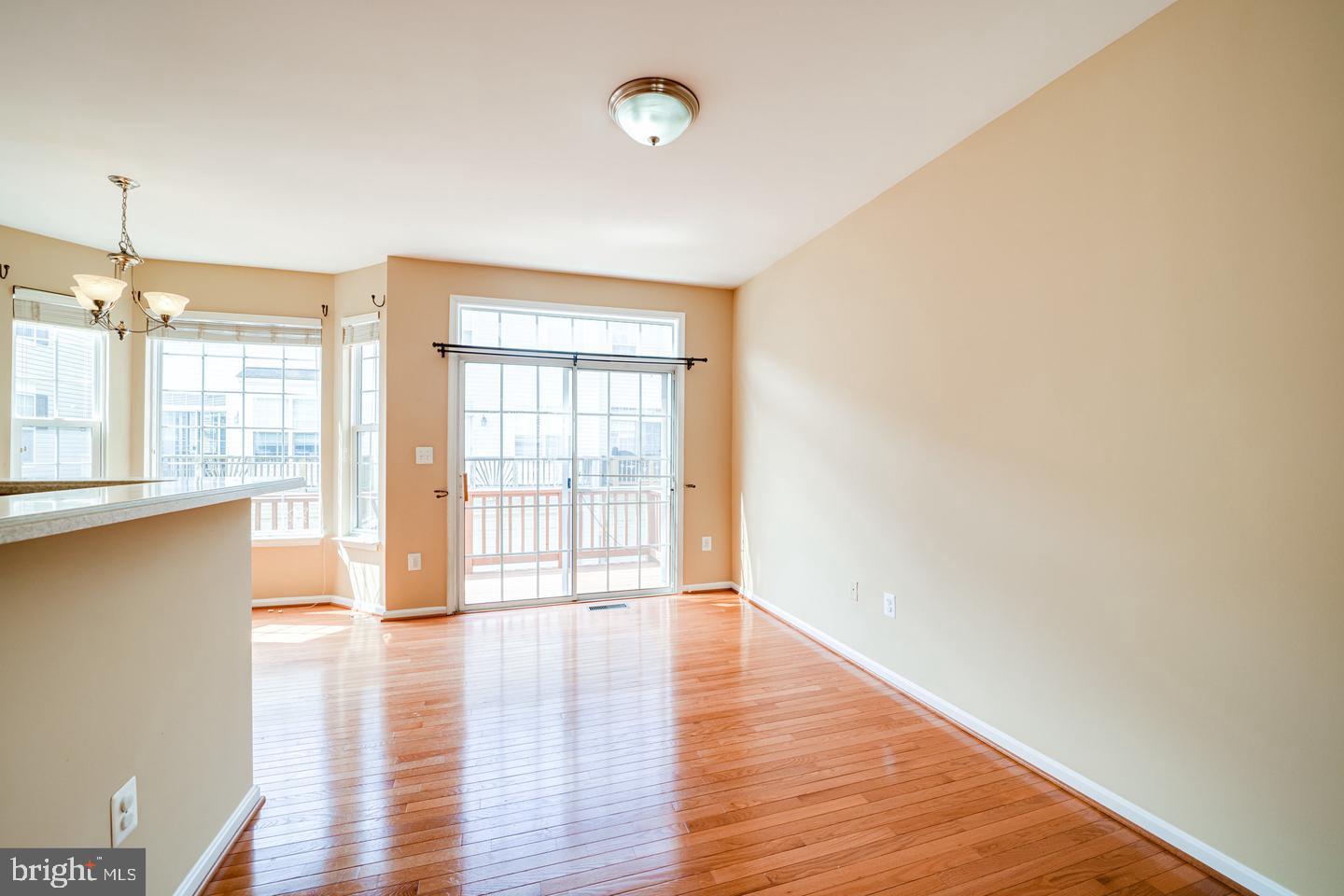 2337 Huntington Station COURT