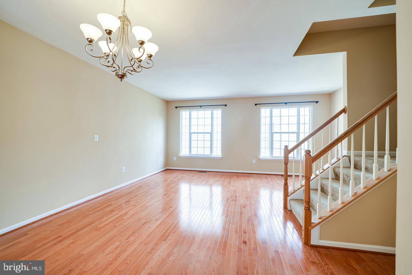 2337 Huntington Station COURT