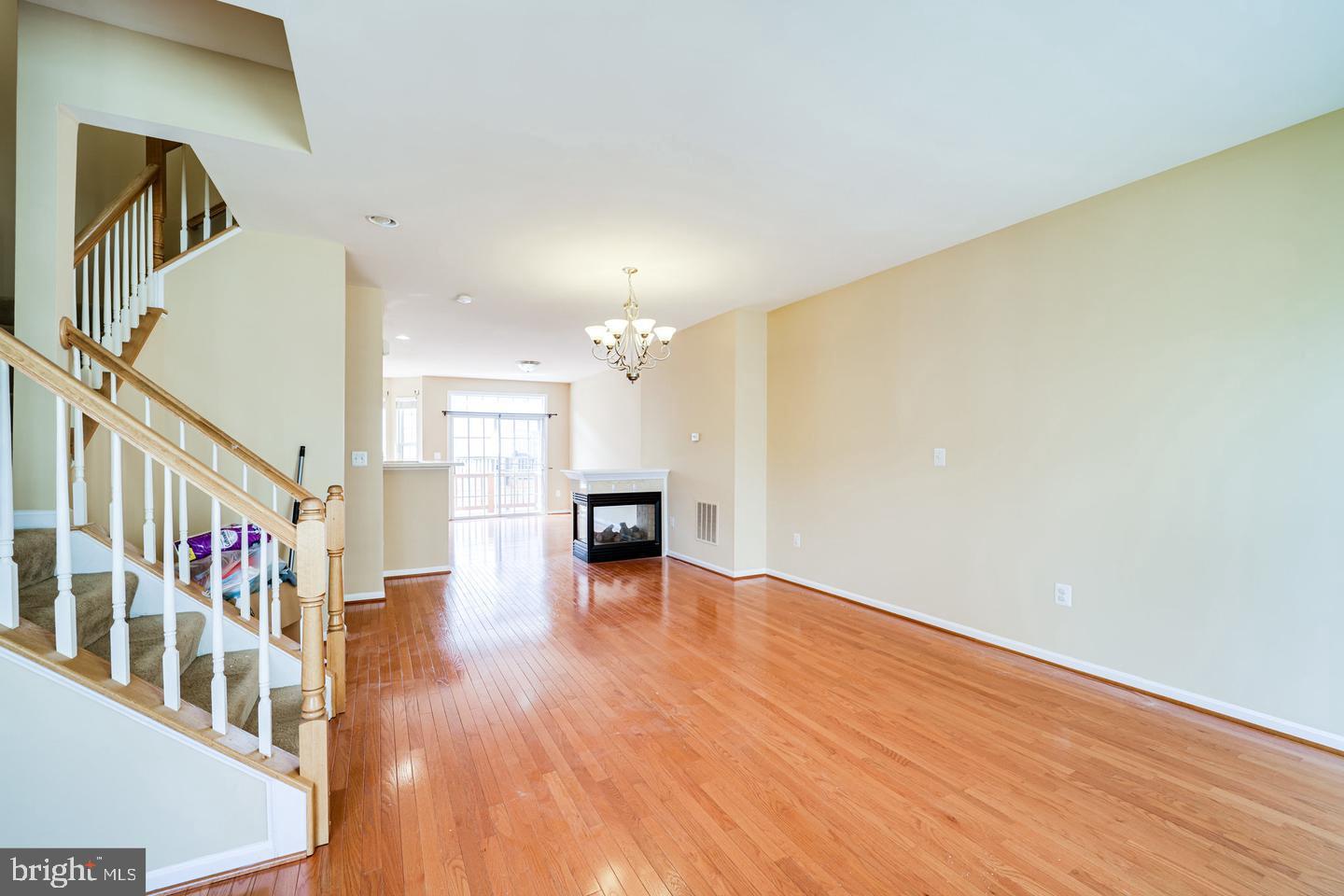 2337 Huntington Station COURT