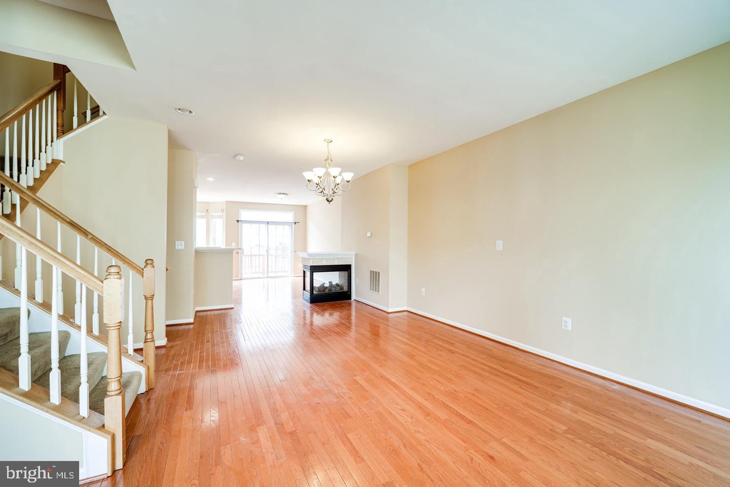2337 Huntington Station COURT