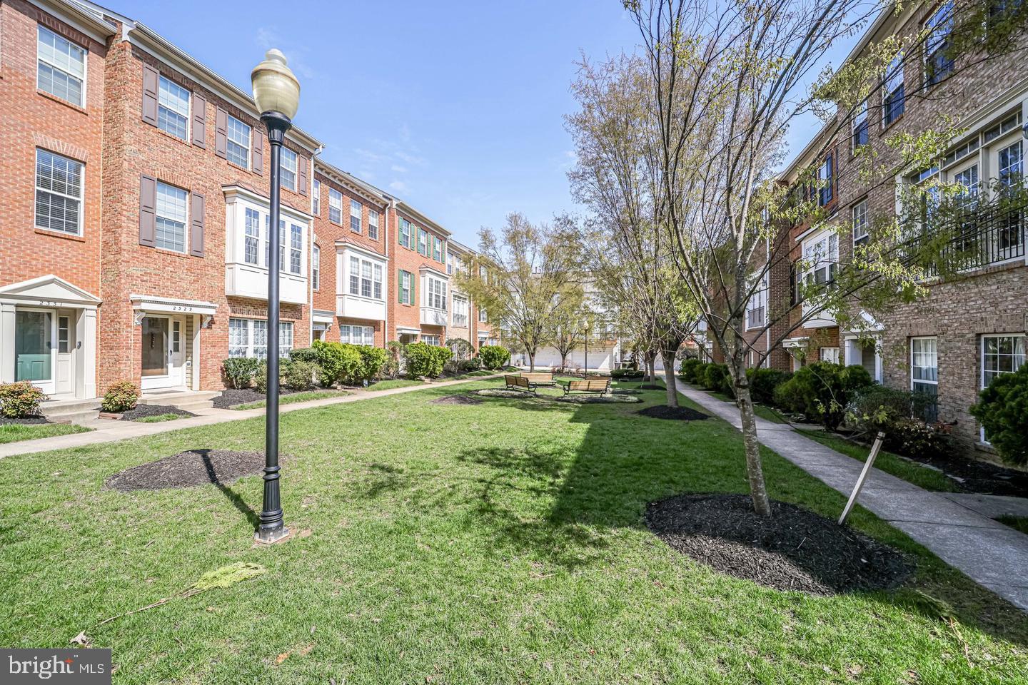 2337 Huntington Station COURT