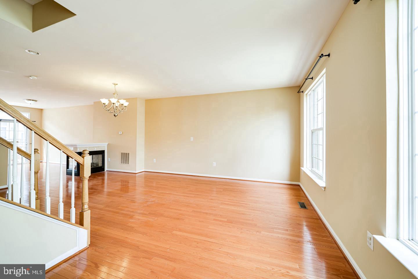 2337 Huntington Station COURT