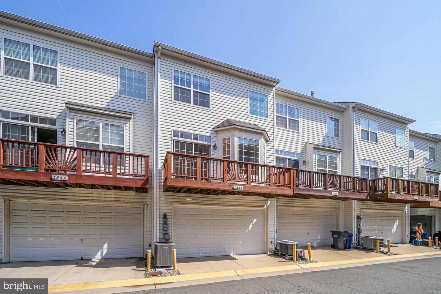 2337 Huntington Station COURT