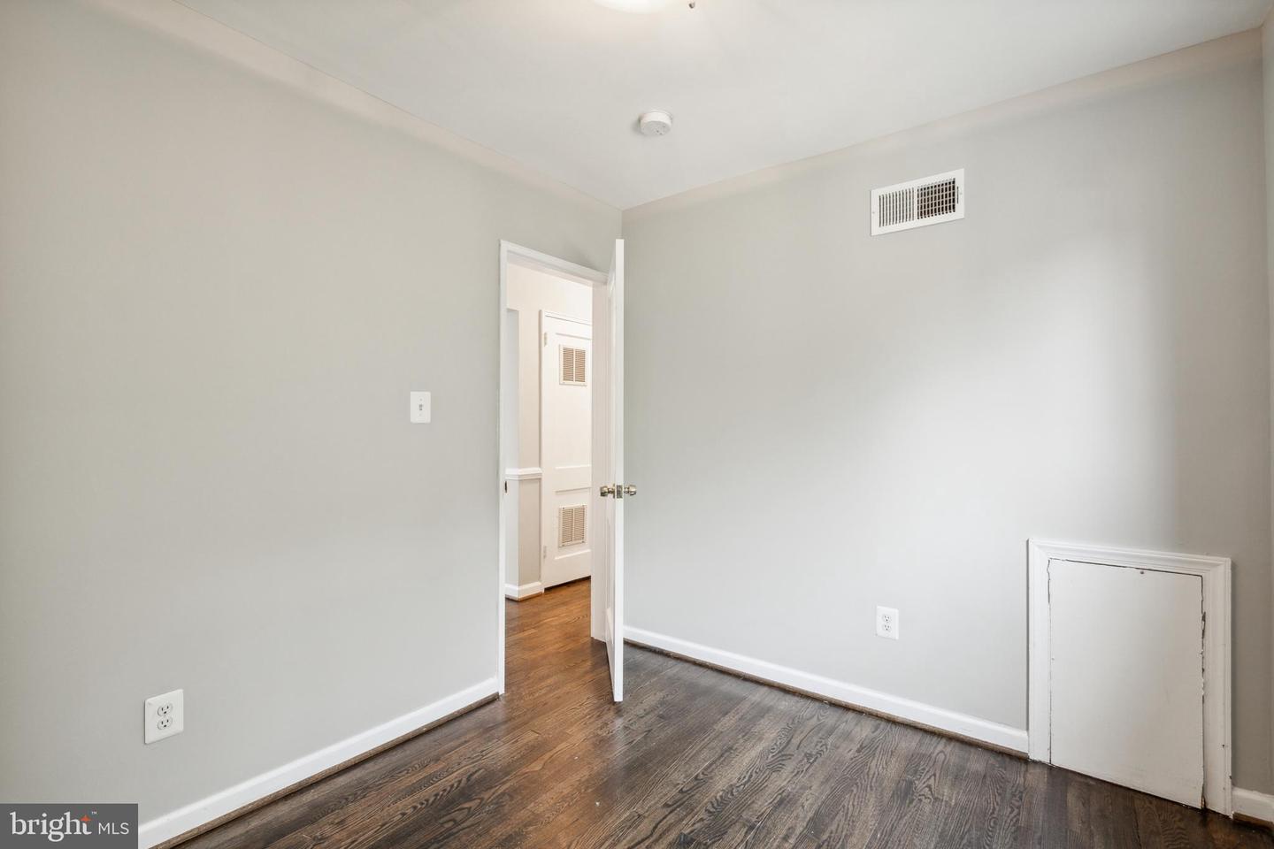 3018 Graham ROAD