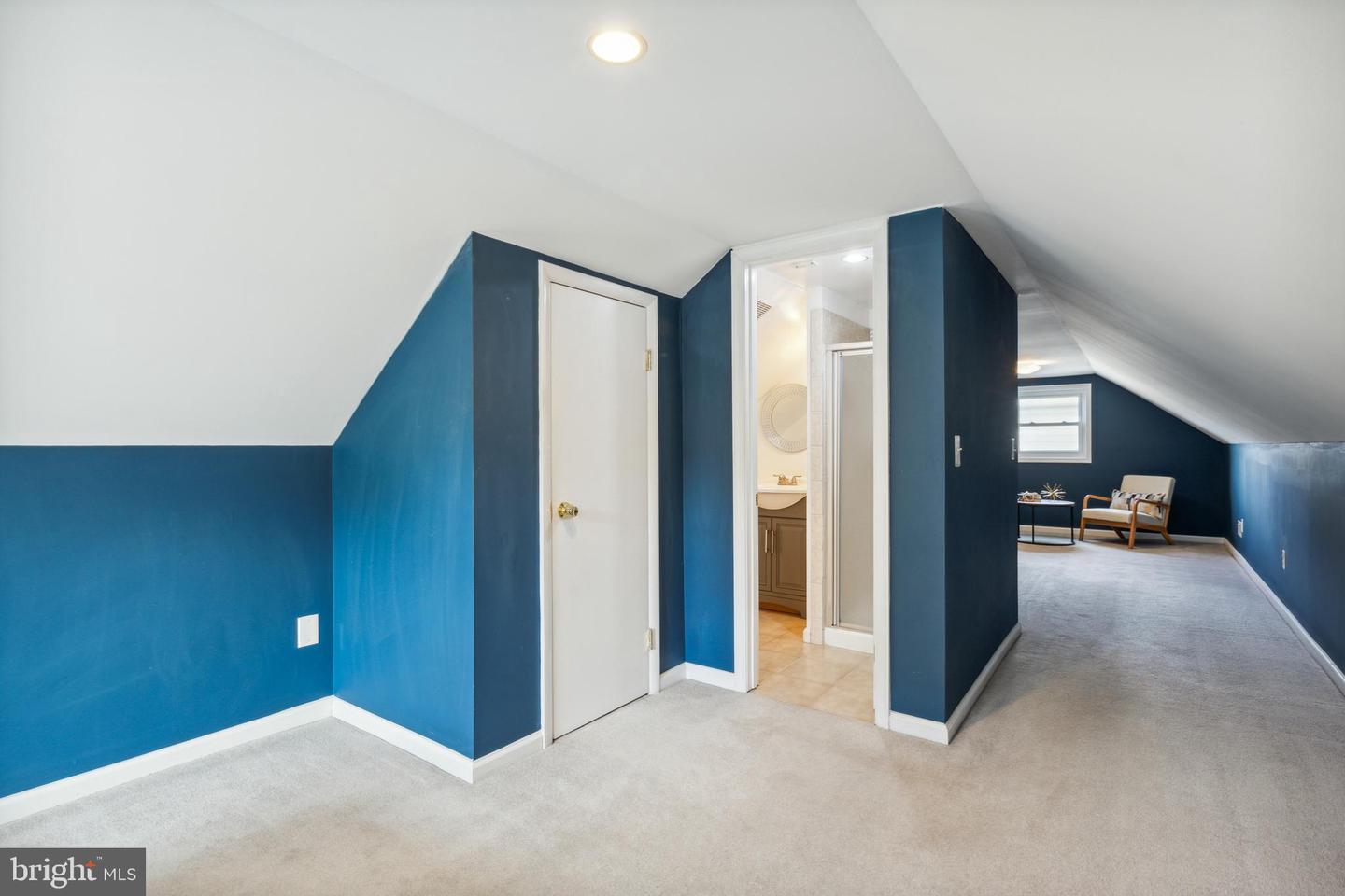 3018 Graham ROAD