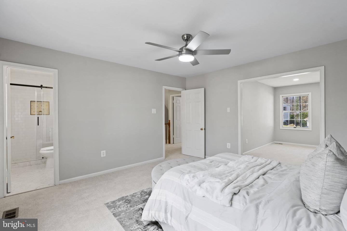 5905 Hollow Oak COURT