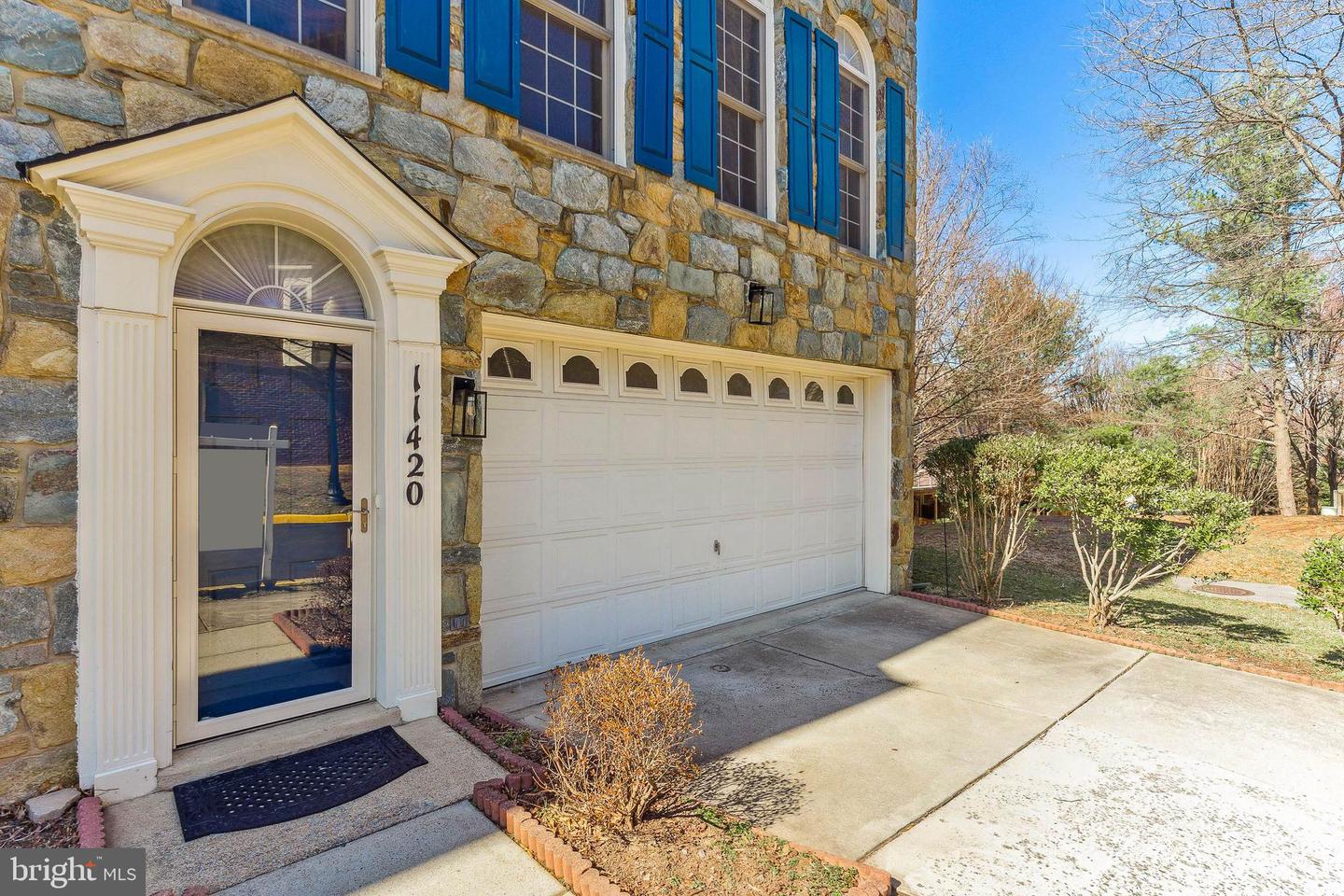 11420 Log Ridge DRIVE