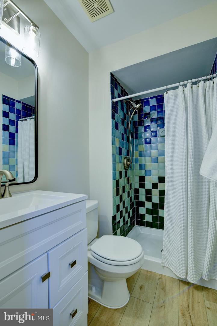 1706 Fantasia CIRCLE