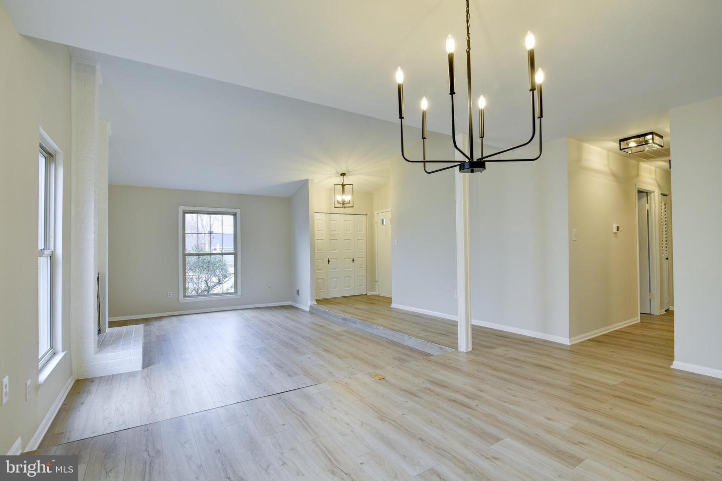 1706 Fantasia CIRCLE