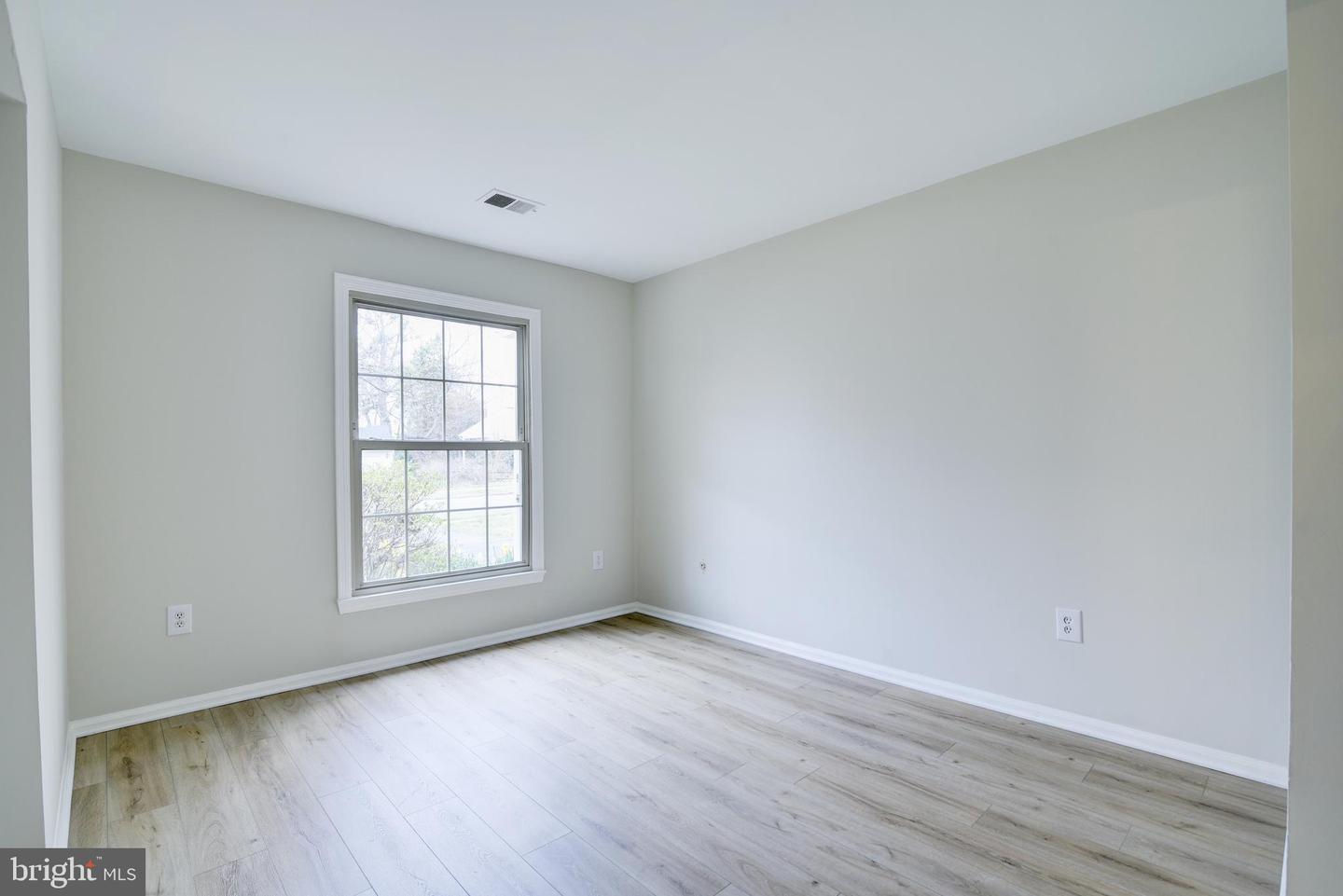 1706 Fantasia CIRCLE