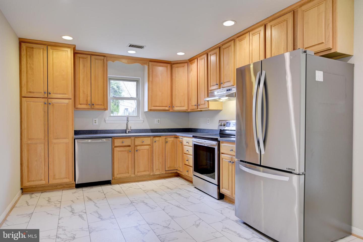 1706 Fantasia CIRCLE