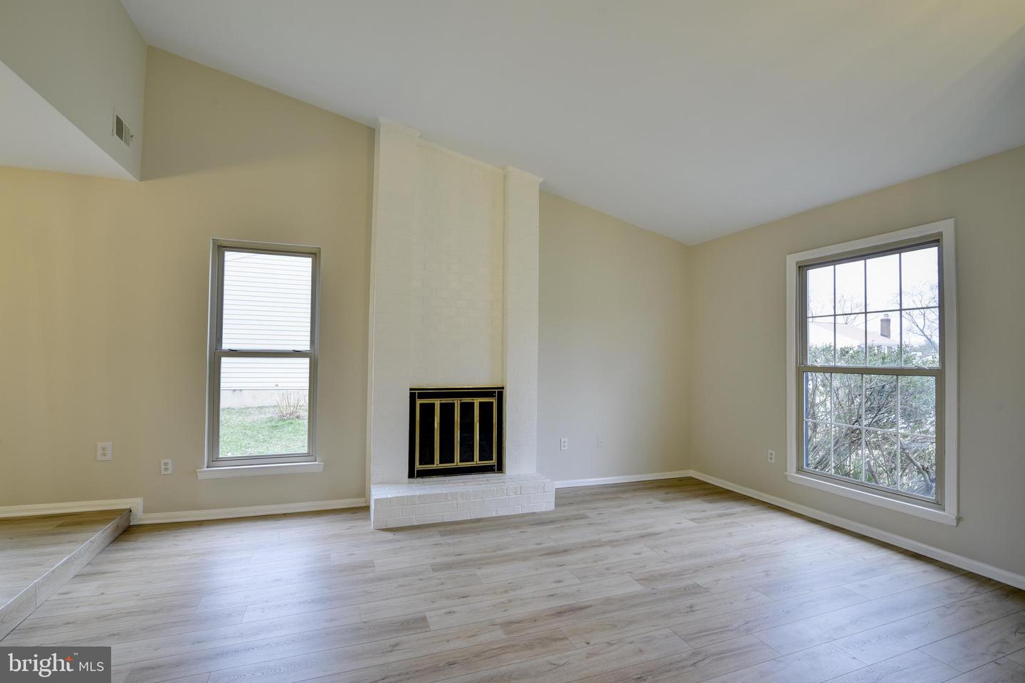 1706 Fantasia CIRCLE