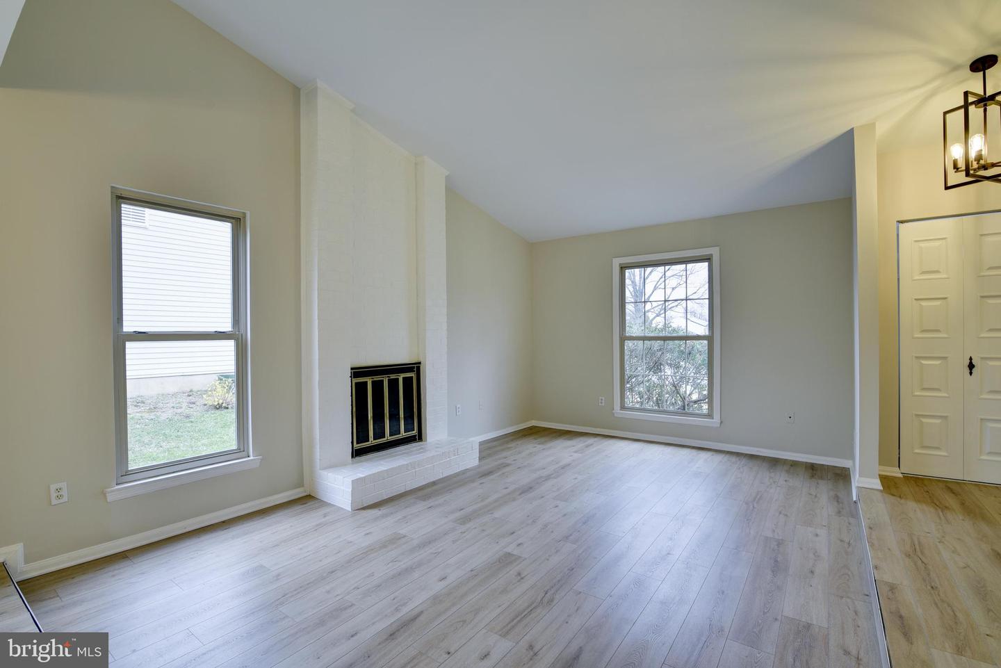 1706 Fantasia CIRCLE