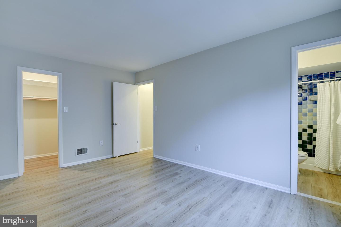 1706 Fantasia CIRCLE