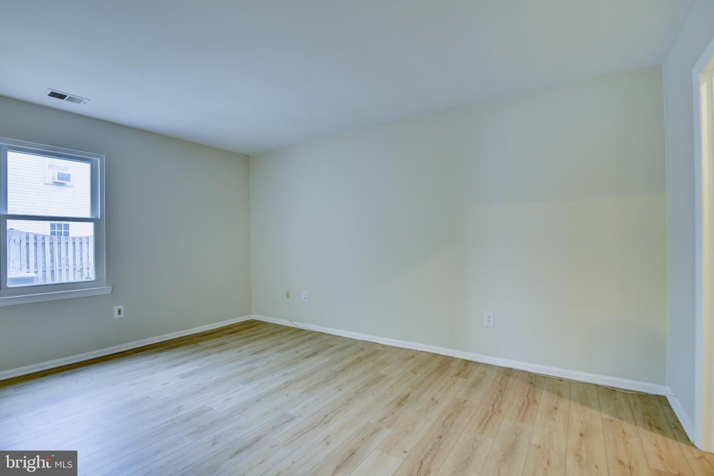 1706 Fantasia CIRCLE