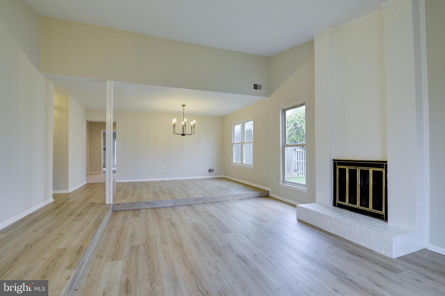 1706 Fantasia CIRCLE