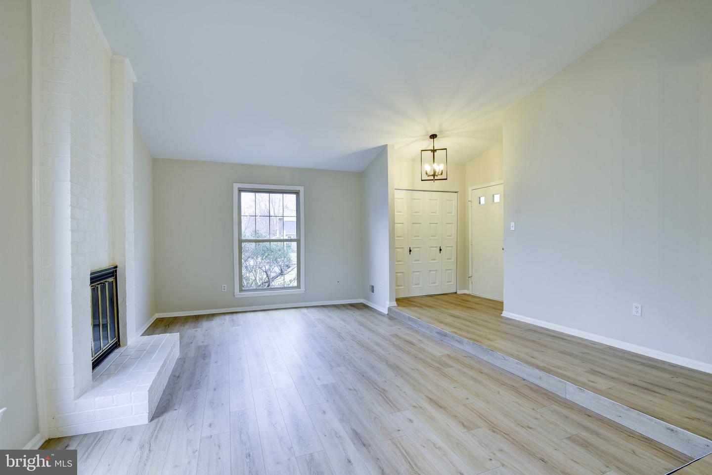 1706 Fantasia CIRCLE