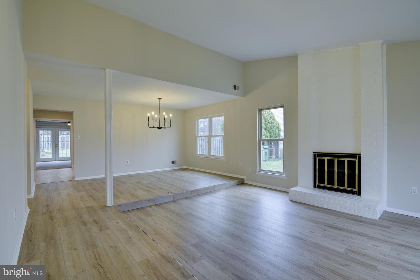 1706 Fantasia CIRCLE