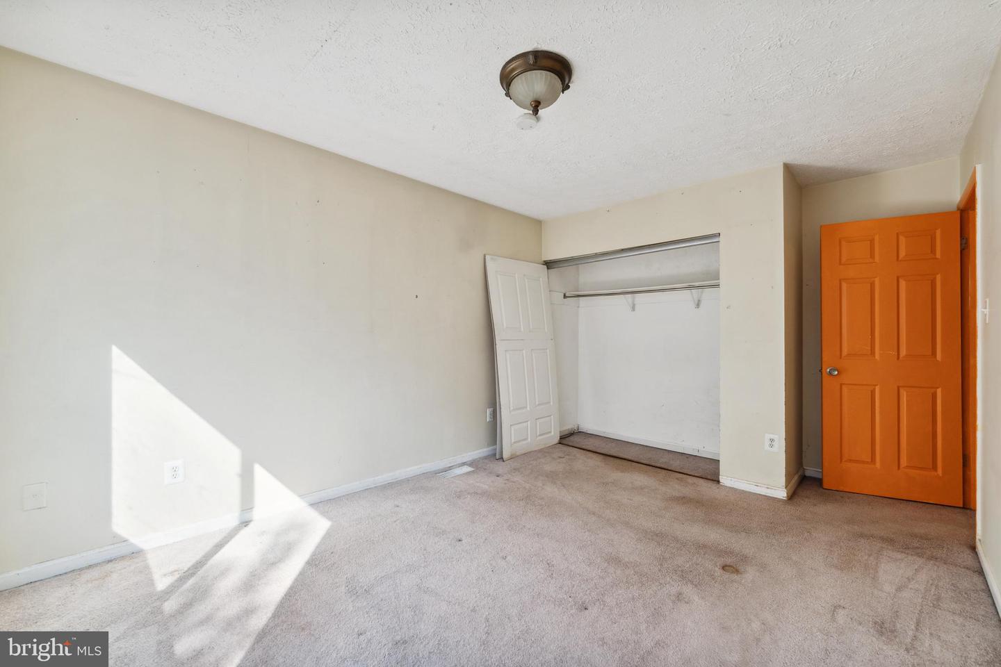 2227 Sanibel DRIVE