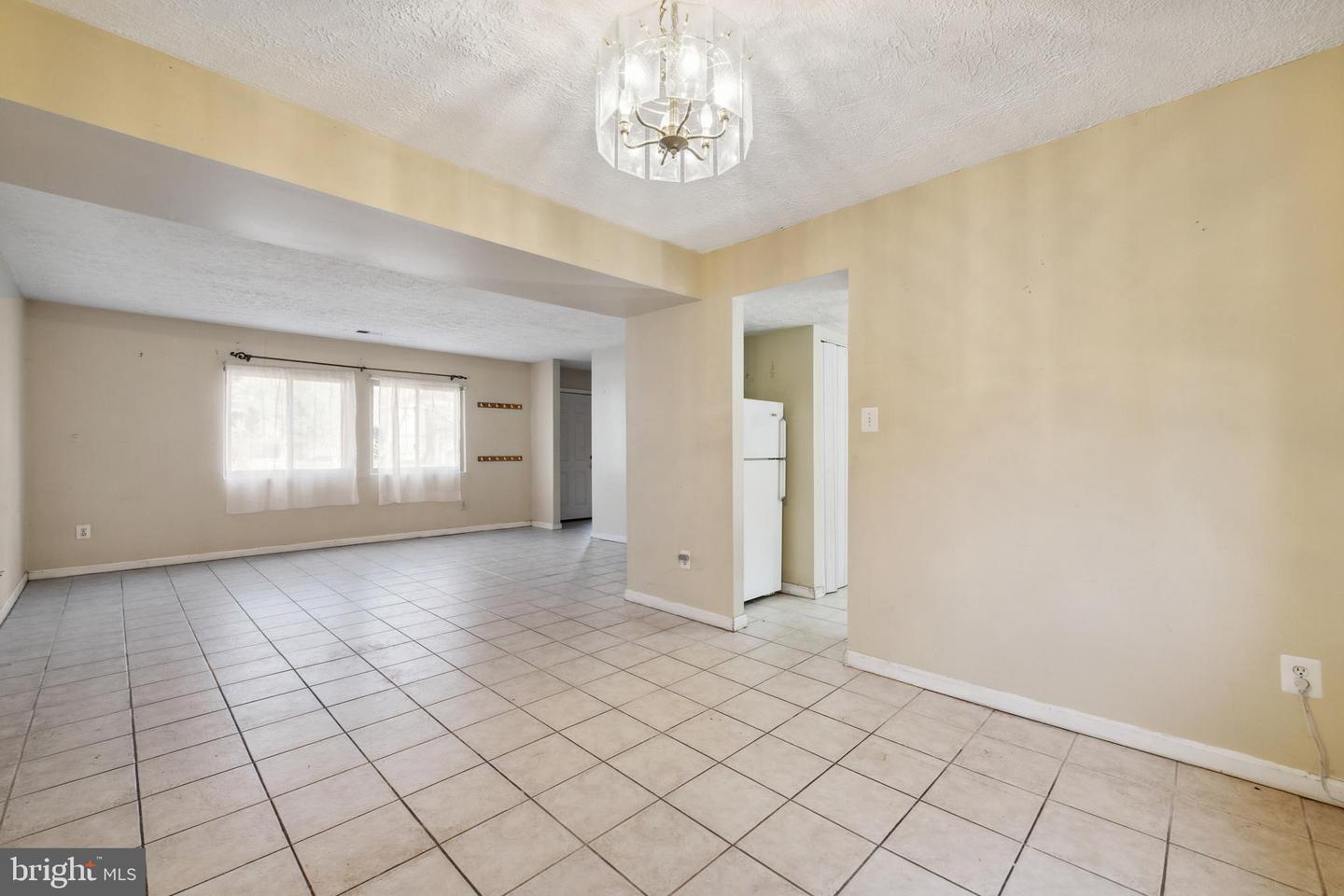2227 Sanibel DRIVE