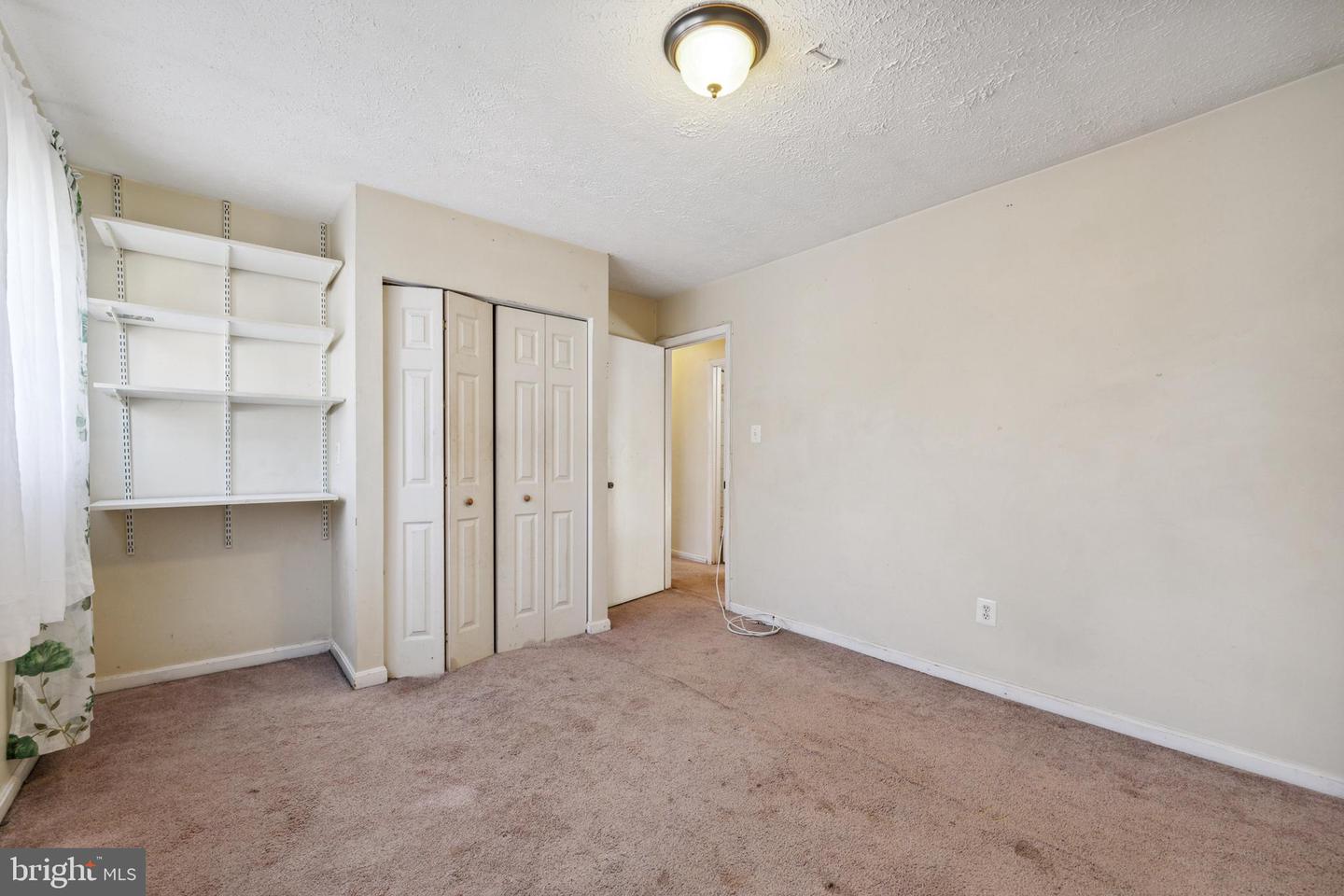 2227 Sanibel DRIVE