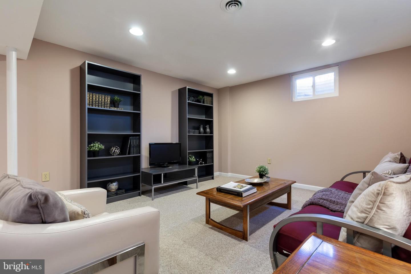 7117 Sontag