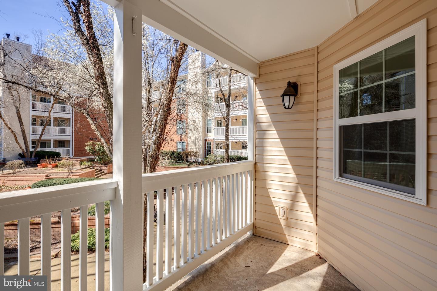 1524 Lincoln WAY Unit: 200