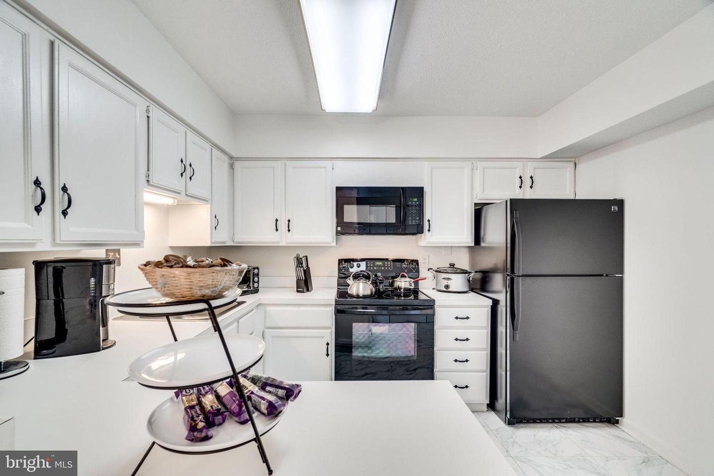 3113 Patrick Henry Unit: 533