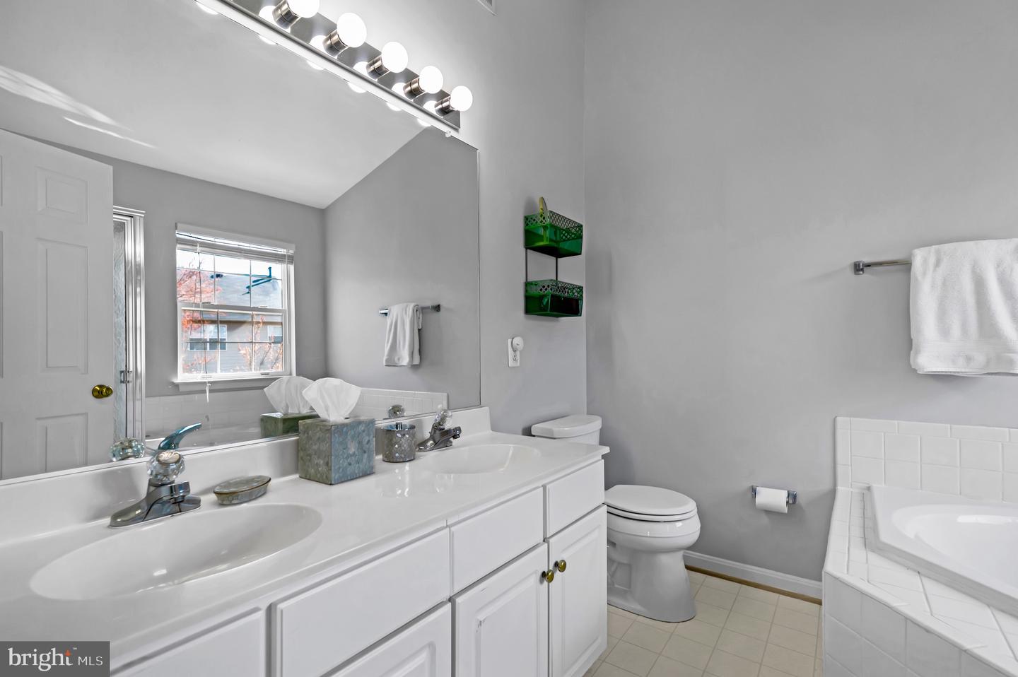 6605 Kelsey Point CIRCLE