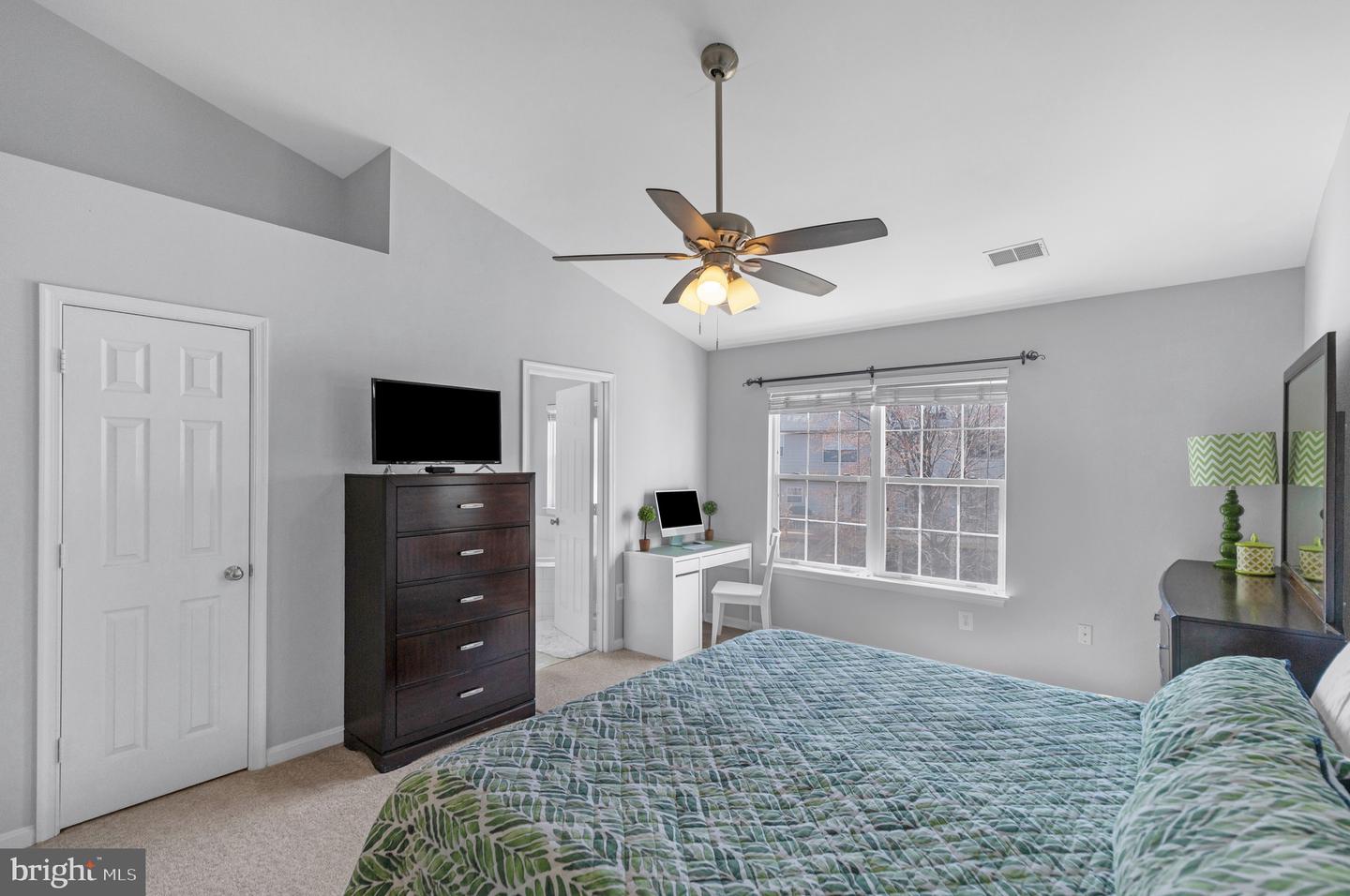 6605 Kelsey Point CIRCLE