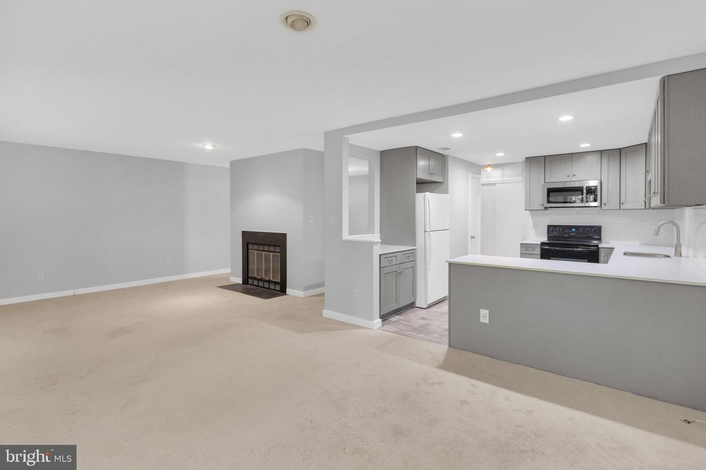 2235 Cedar Cove COURT