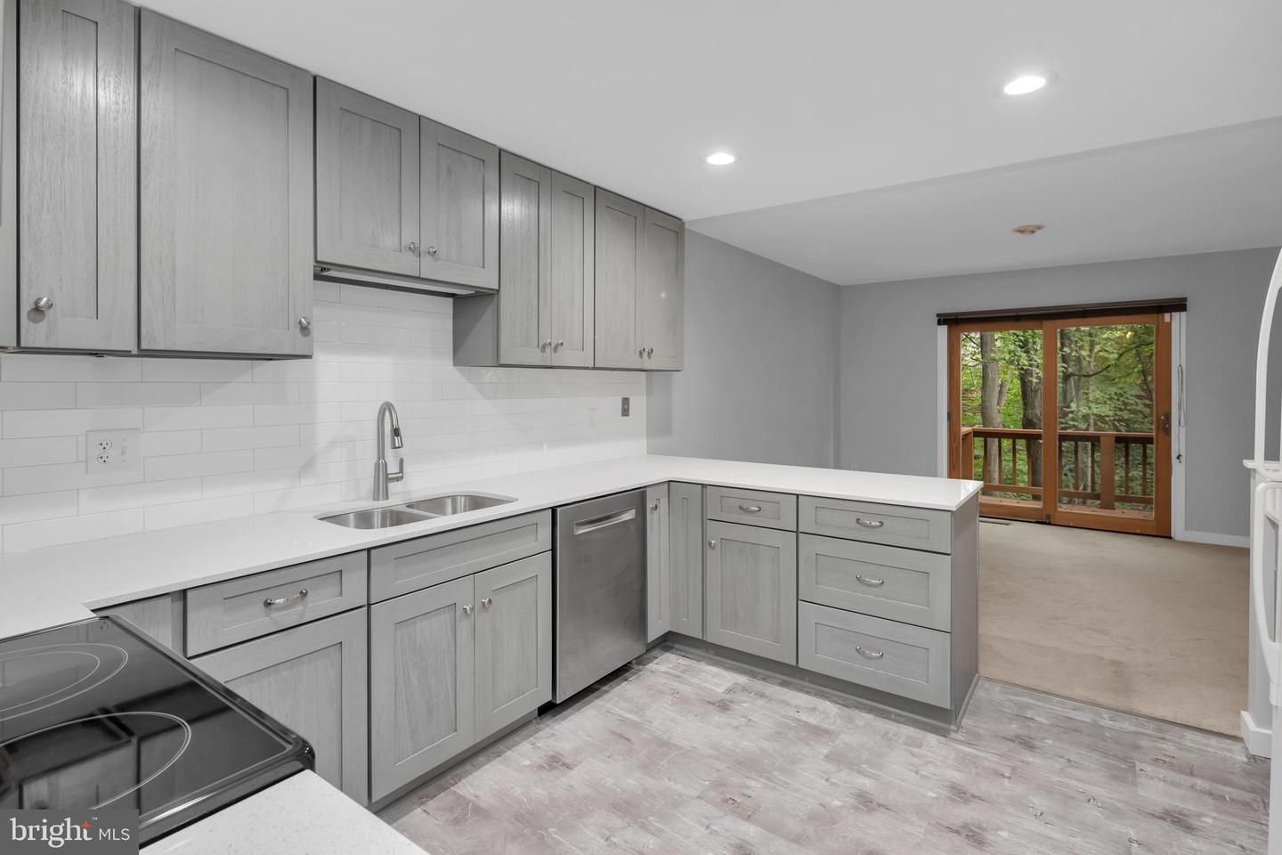 2235 Cedar Cove COURT