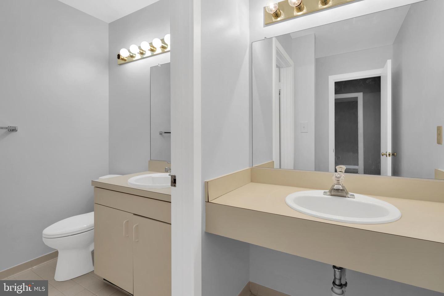 2235 Cedar Cove COURT