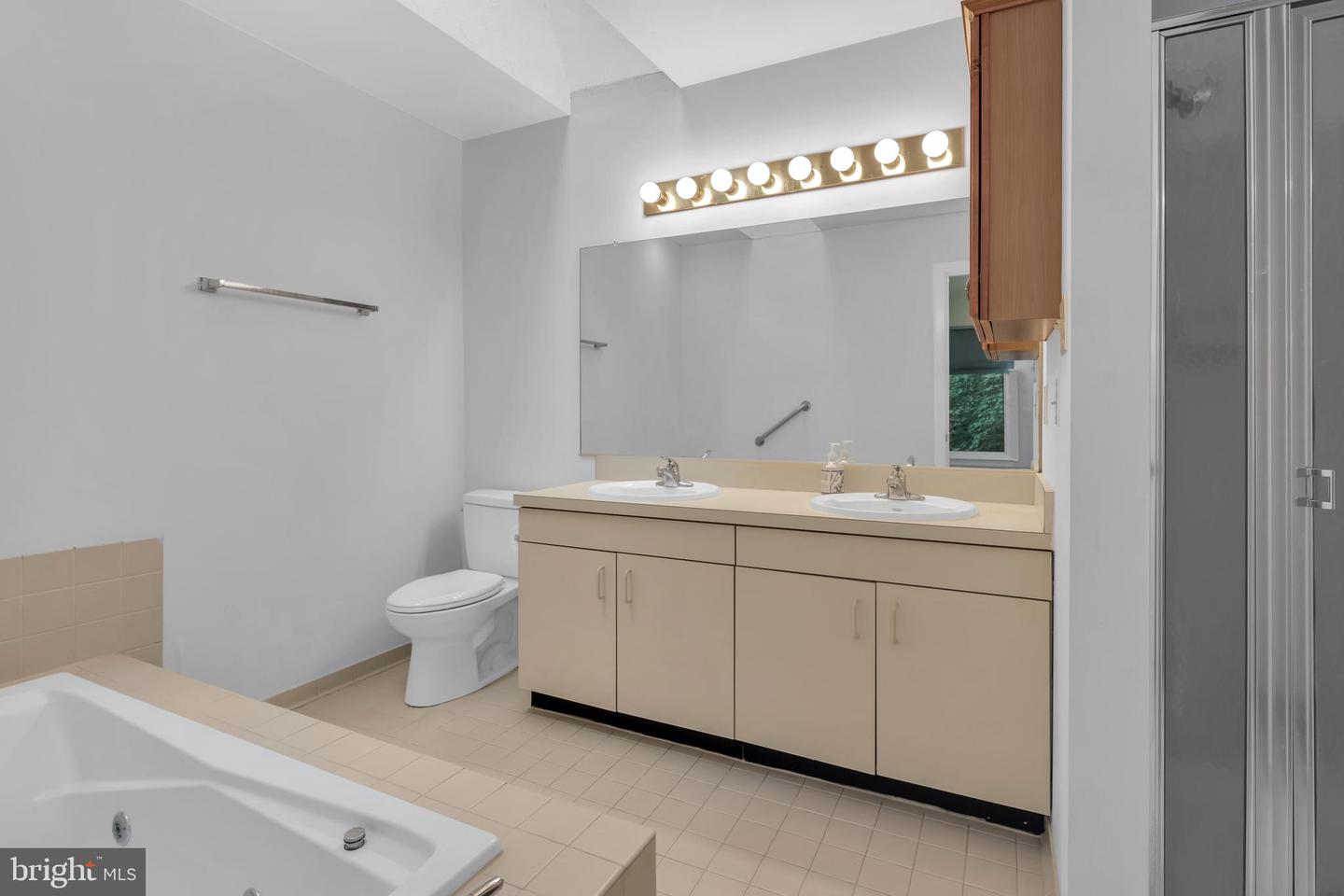 2235 Cedar Cove COURT