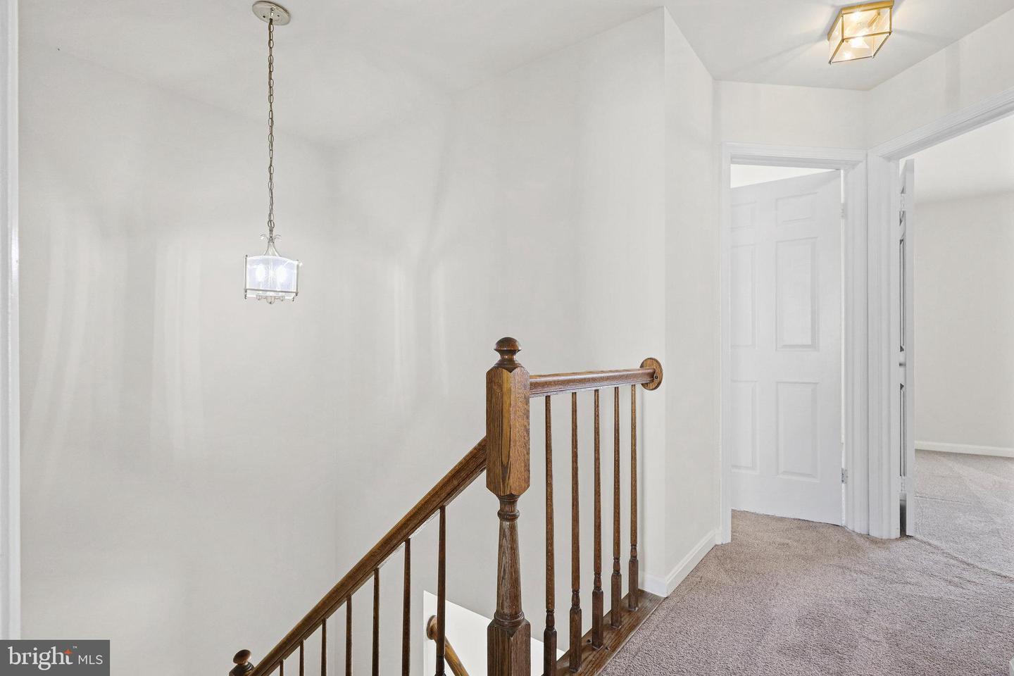 6719 Sunset Woods COURT