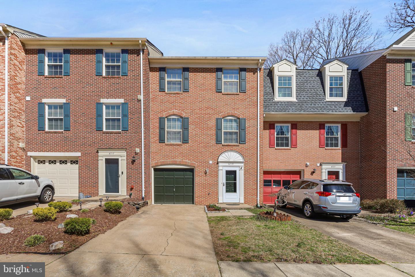 6719 Sunset Woods COURT
