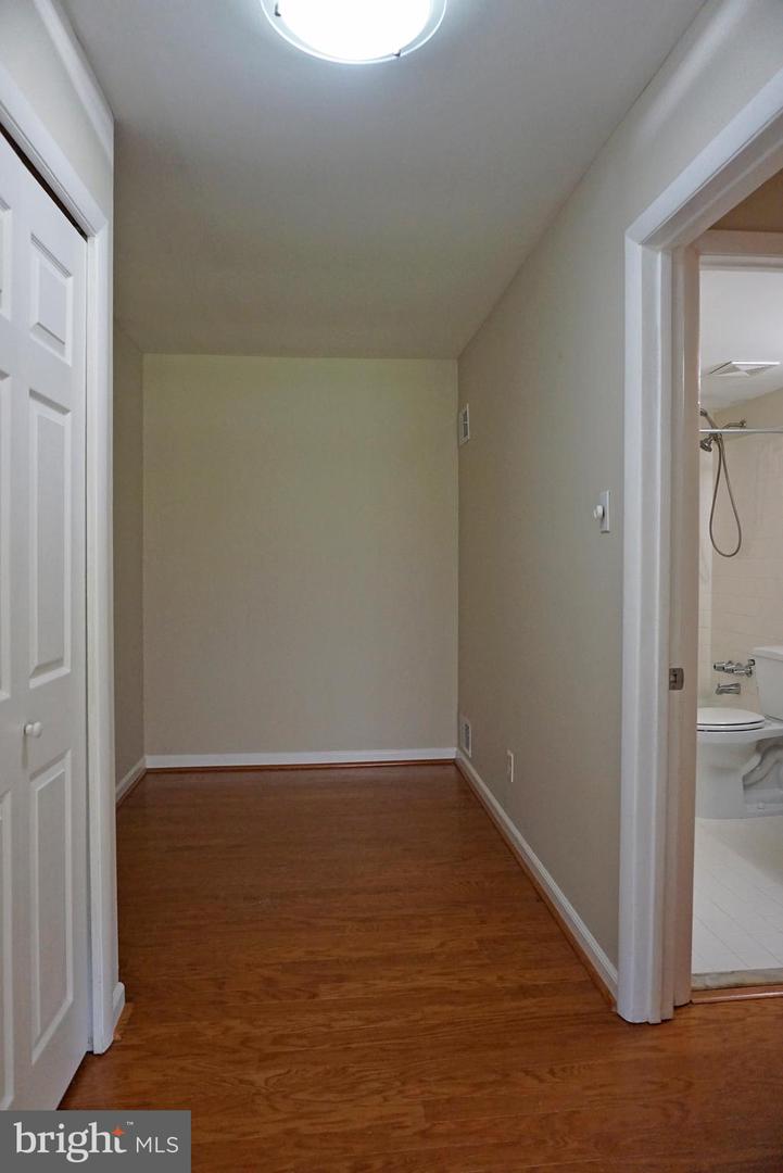 11604 Vantage Hill ROAD Unit: 2A