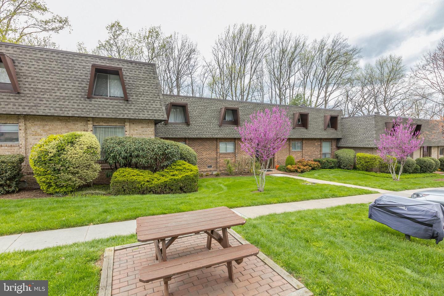 11604 Vantage Hill ROAD Unit: 2A