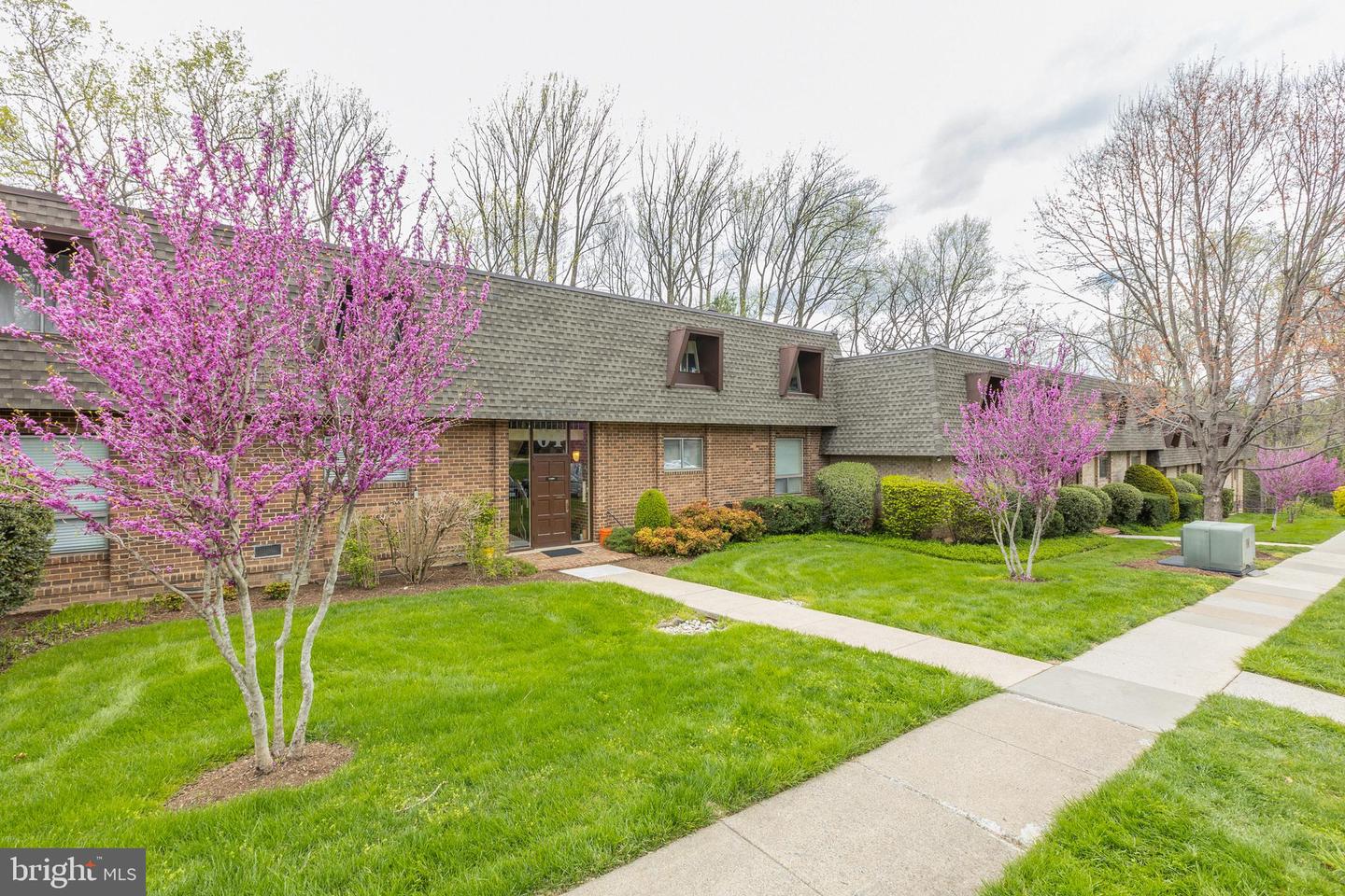 11604 Vantage Hill ROAD Unit: 2A