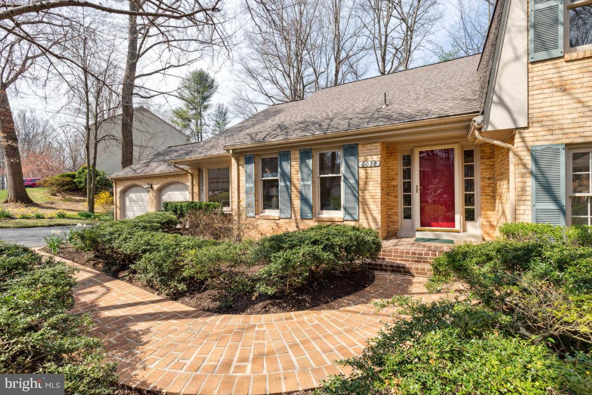 6038 Makely DRIVE