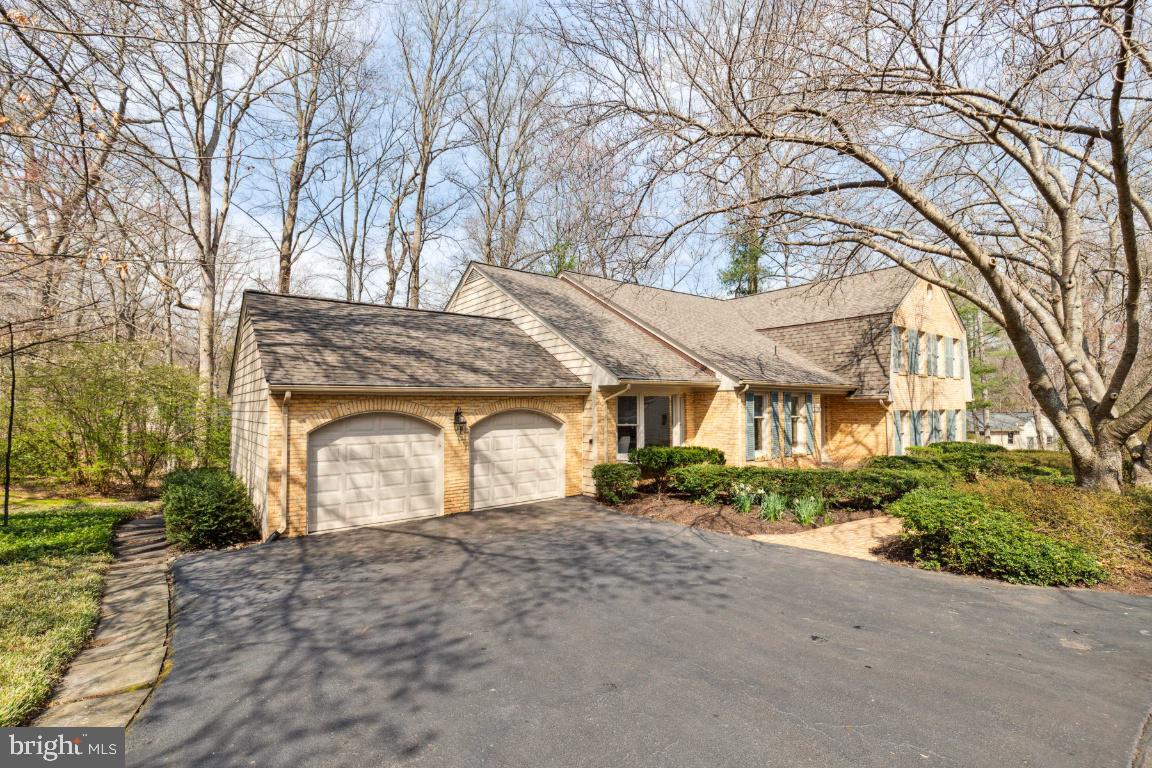 6038 Makely DRIVE