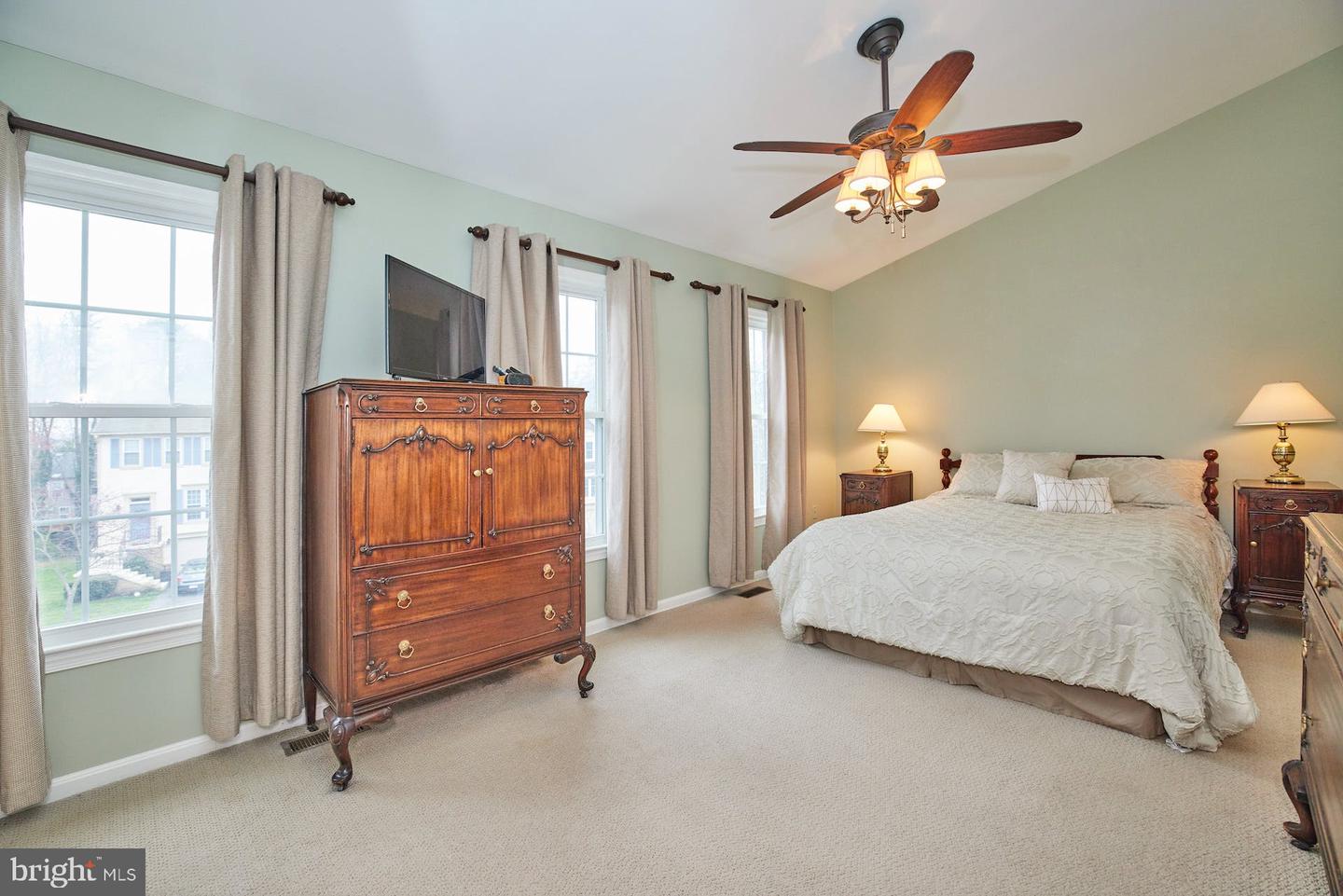 4218 Sleepy Lake DRIVE