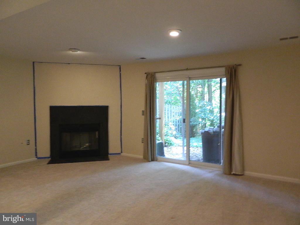 9039 Giltinan COURT
