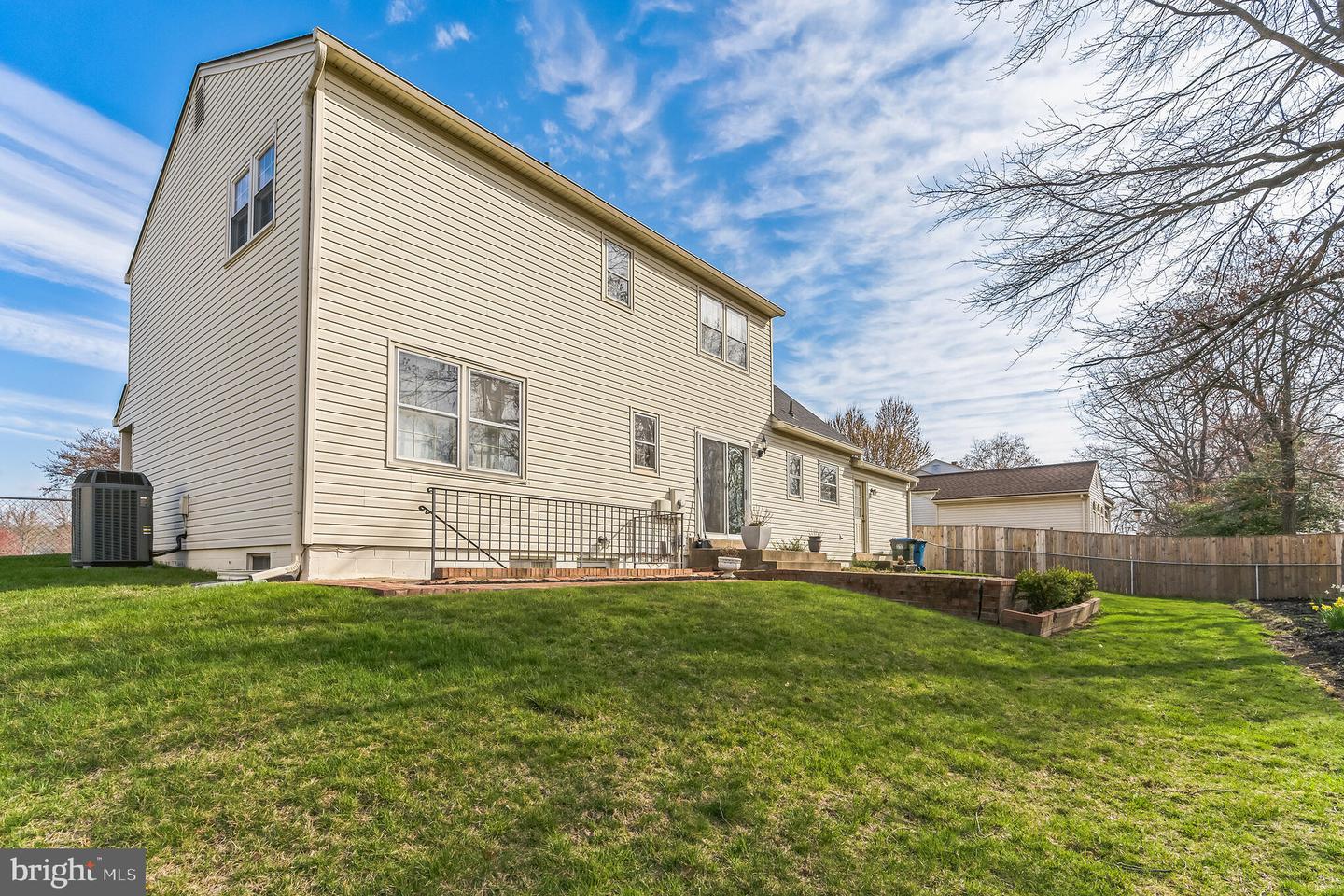 7846 Attleboro DRIVE