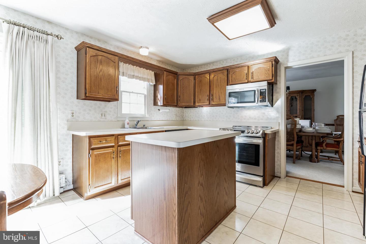 7846 Attleboro DRIVE
