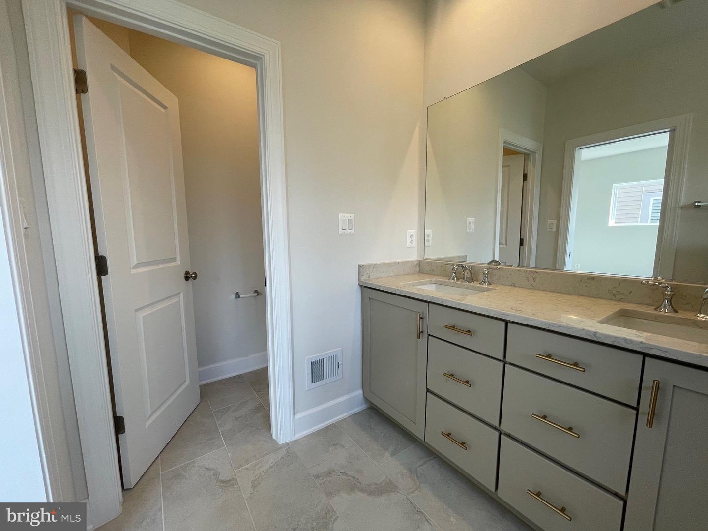 5231 Ridgeview Retreat DRIVE