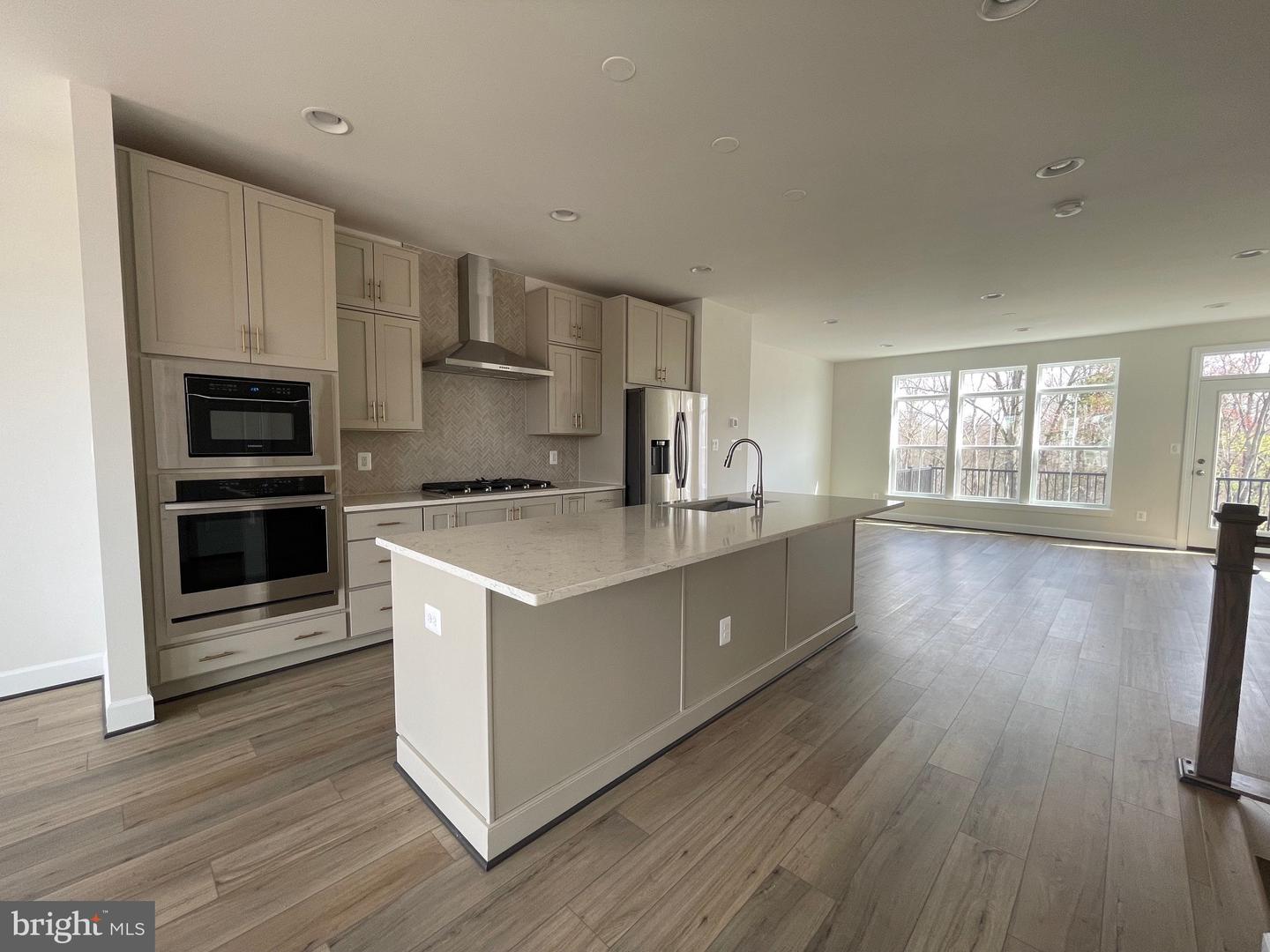 5231 Ridgeview Retreat DRIVE