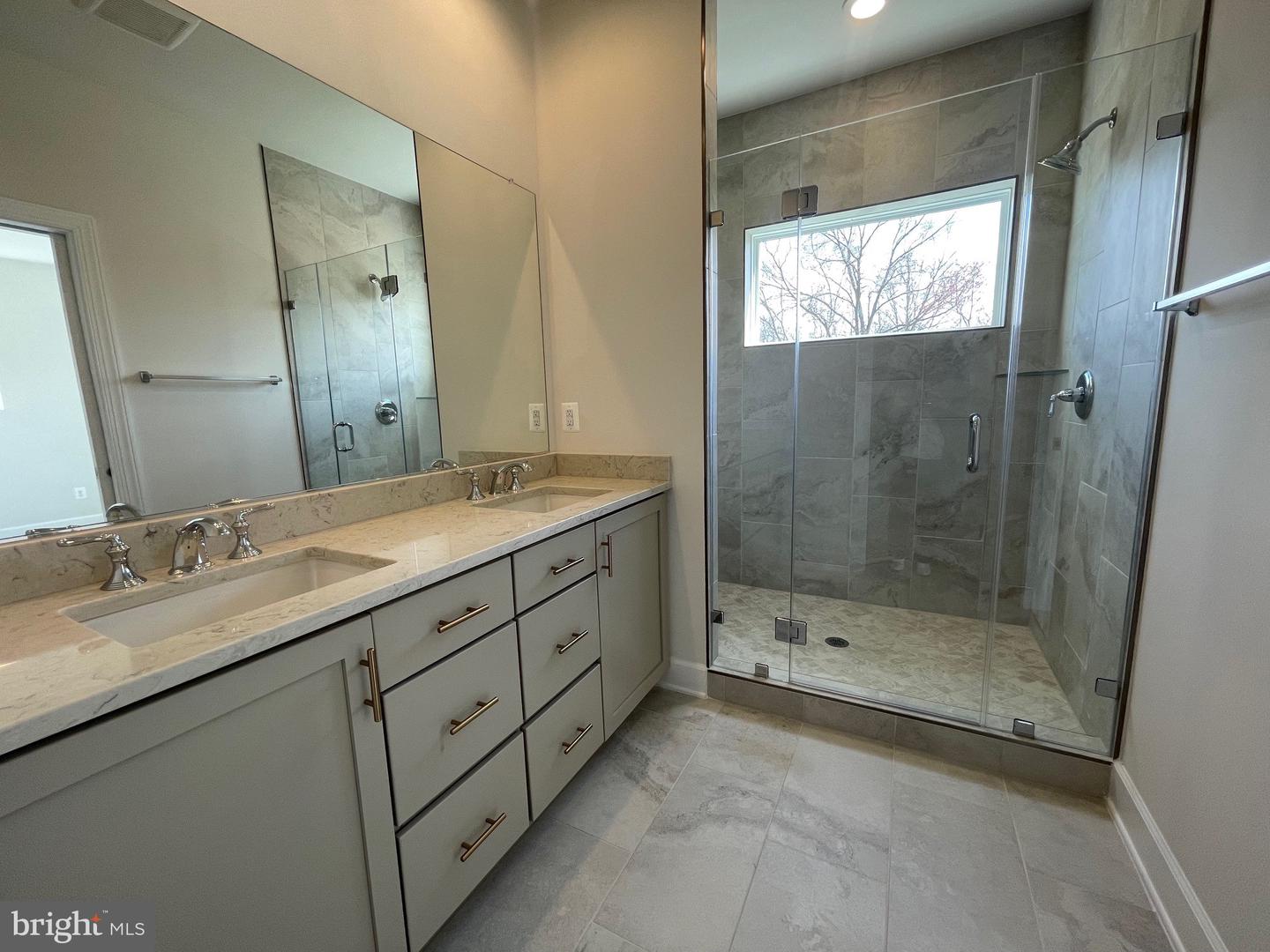 5231 Ridgeview Retreat DRIVE