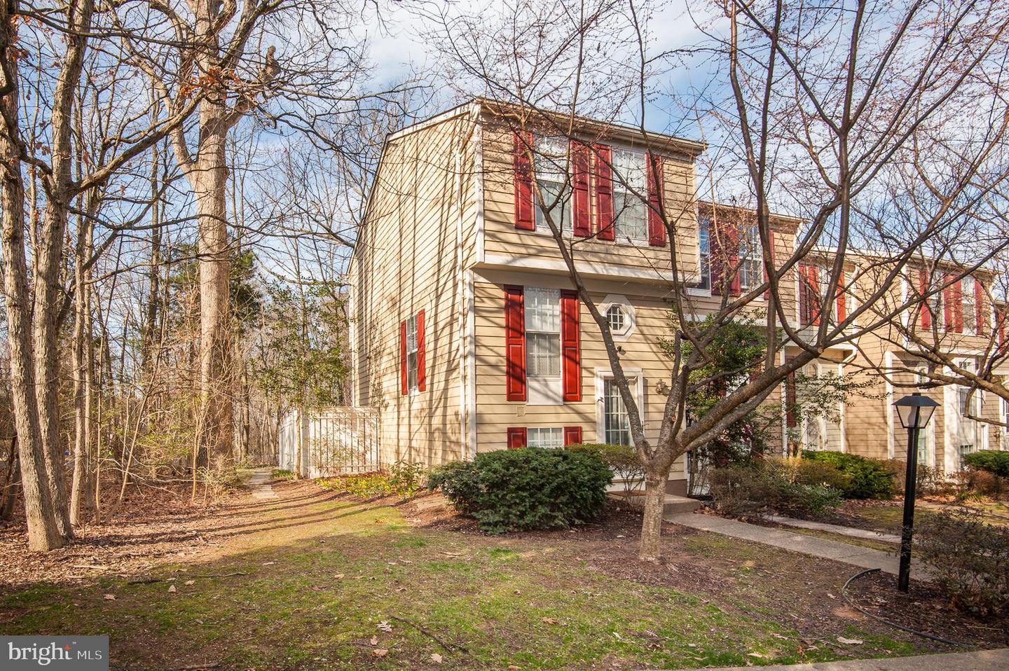 1598 Woodcrest DRIVE